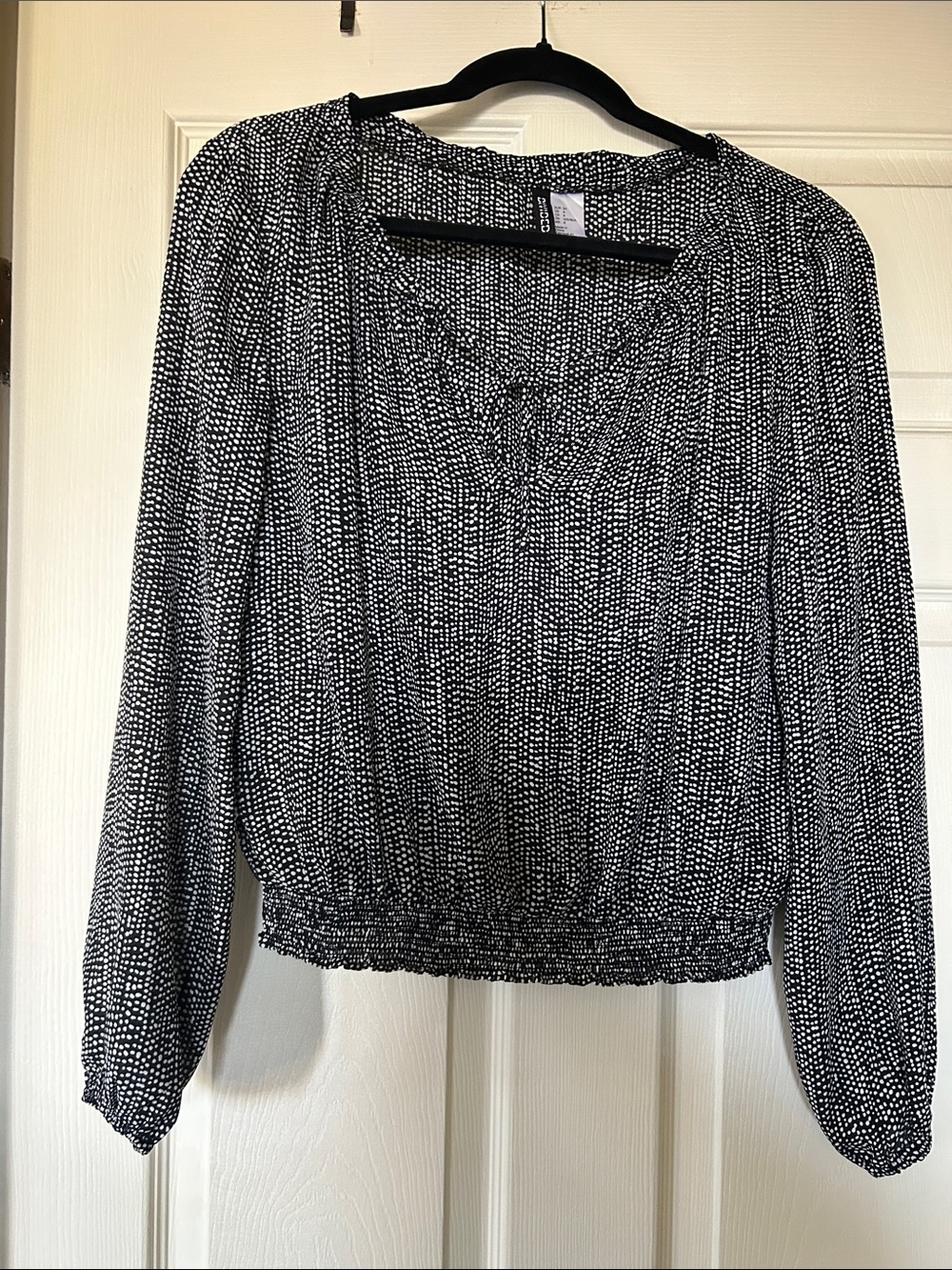 H&M Black and White Long Sleeve Smocked-Hem Blouse